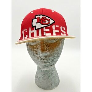 Reebok Kansas City Chiefs On Field Fitted Hat Spellout S/M Red And White